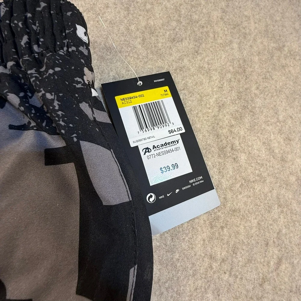 NWT Nike Mens Swim Trunks M Black Grey Collage Swoosh Board‎ Shorts NESS9454-001